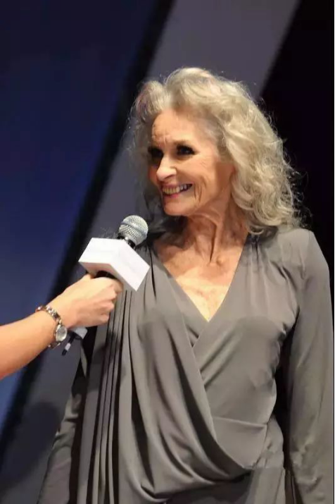 1543310788202409.png blob.png