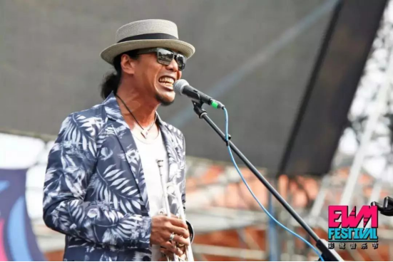 1544150346691137.png blob.png