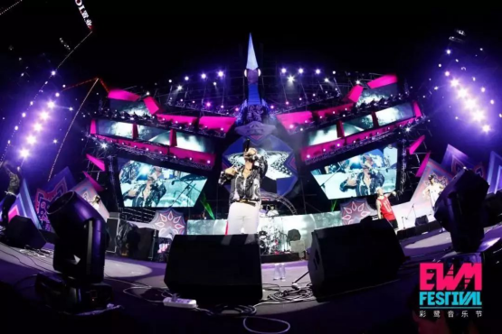 1544150492987581.png blob.png